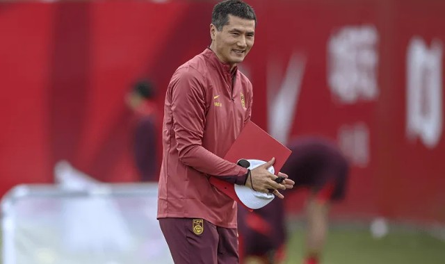 九游体育app-北青：国足1月13日开始在迪拜展开集训，每两人住一个房间