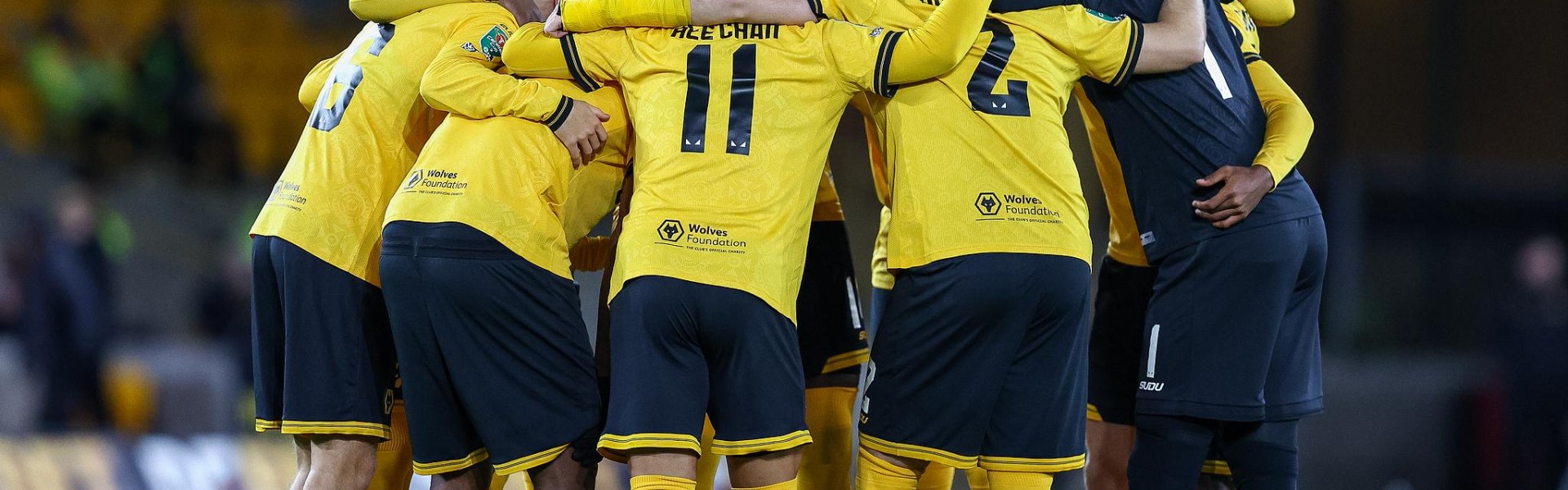 九游体育-VAR误判增多——狼队对阵埃弗顿失利中的点球误判解析