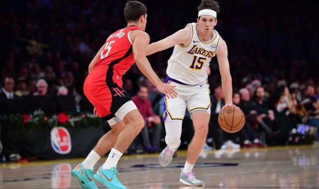 九游体育官网入口-阿里纳斯：若湖人与里夫斯签2.4亿美元顶薪，那湖人将倒退十年