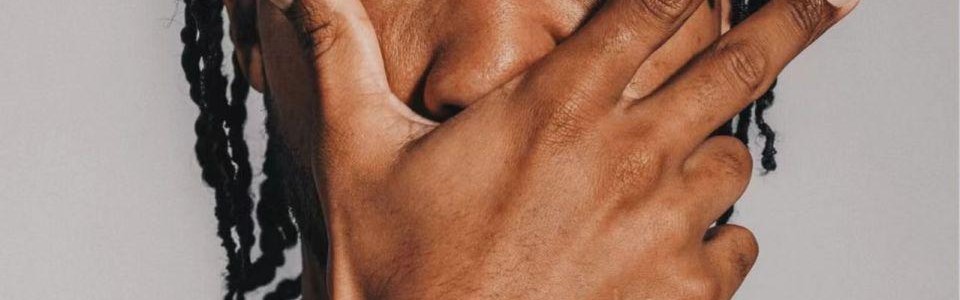 九游体育app-尼克斯7人上双大胜雄鹿 布伦森27+7单节22分迎7000分里程碑