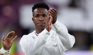 ESPN：维尼修斯去沙特的可能性越来越小，他已在与皇马谈新合同