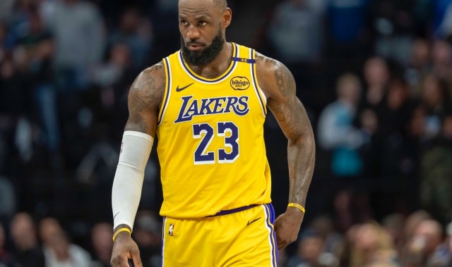 九游体育中国官网-ESPN造谣詹姆斯后，被珍妮·巴斯亲自打脸！还被里奇·保罗嘲讽！