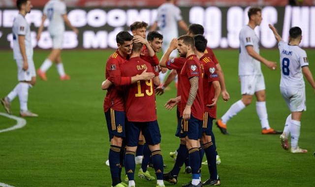 九游体育官网入口-【世预赛】3人包办3球 西蒙失误 西班牙3比1科索沃