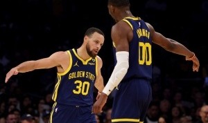 美记：库明加若不能即时调整去适应库里的打法 那他就很难融入