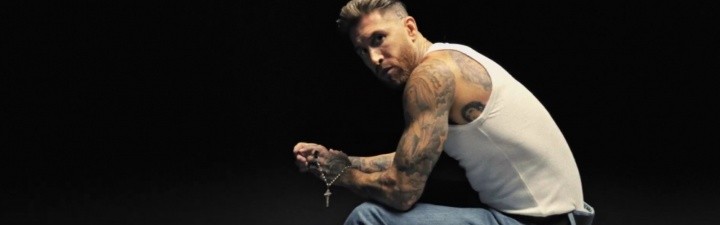 评论员批评拉莫斯新曲：球场表现尚可，歌艺却该领红牌