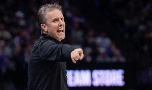 九游体育中国官网-奇才主帅谈失利：当然应该沮丧 但重要的是如何重整旗鼓