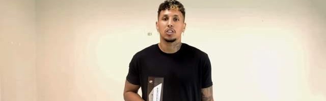 韩鹏驯服克雷桑，甘愿让出开火权，泰山赛程调整 决定3队争冠前景